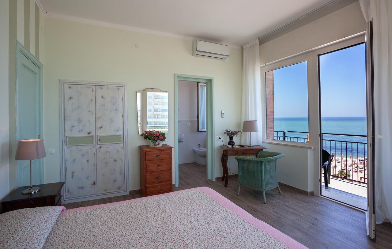 Hotel Bianchi Nicola Porto Recanati Exterior photo